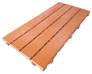 Loseta de plástico imitando madera de cedro